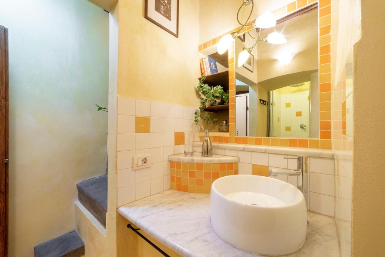 The Paintress With Private Patio Apartamento *